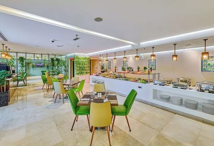 Fotos del hotel Ramada  And Suites By Wyndham Dubai Jbr:  77