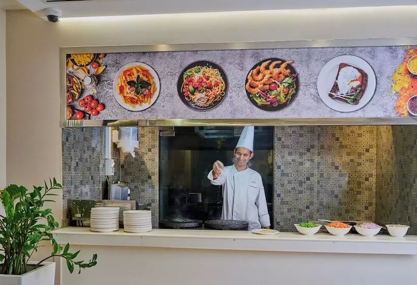 Fotos del hotel Ramada  And Suites By Wyndham Dubai Jbr:  79