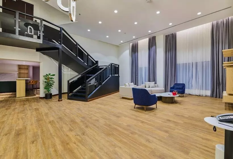 Fotos del hotel Ramada  And Suites By Wyndham Dubai Jbr:  19
