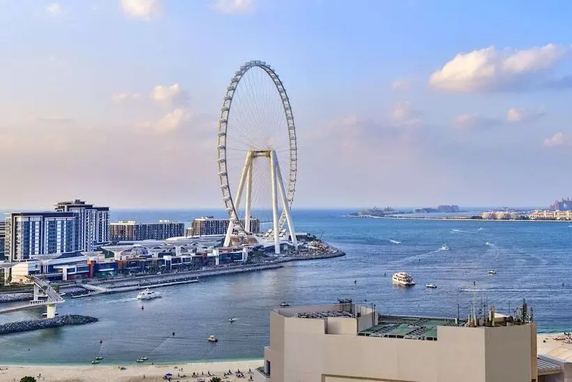 Fotos del hotel Ramada  And Suites By Wyndham Dubai Jbr:  39