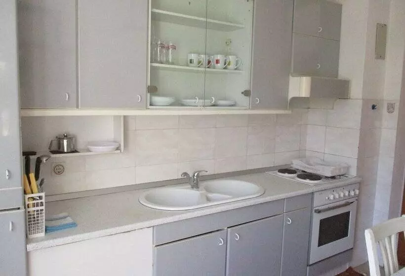 Fotos del hotel Apartments And Rooms Artemida:  11