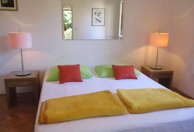 Fotos del hotel Apartments And Rooms Artemida:  23