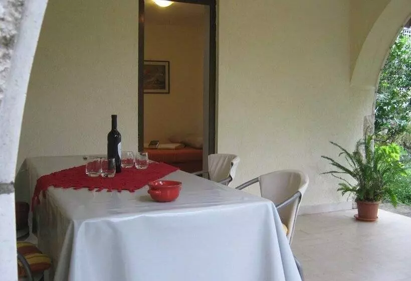 Fotos del hotel Apartments And Rooms Artemida:  2