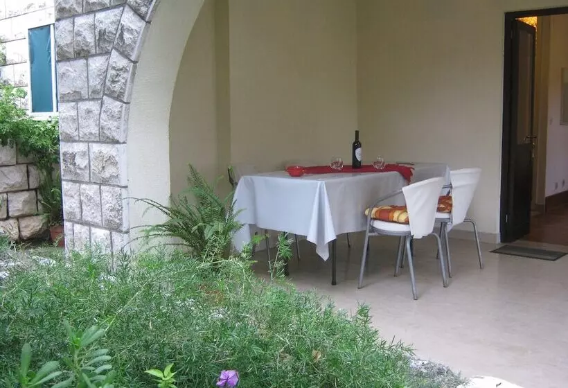 Fotos del hotel Apartments And Rooms Artemida:  10