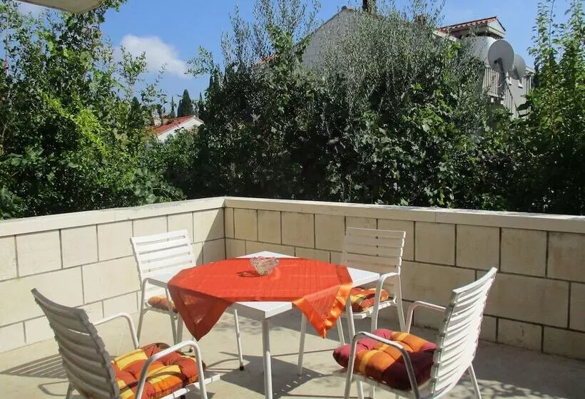 Fotos del hotel Apartments And Rooms Artemida:  16