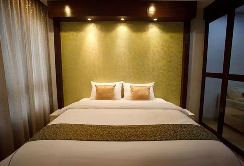 Fotos del hotel Alisha Court:  21