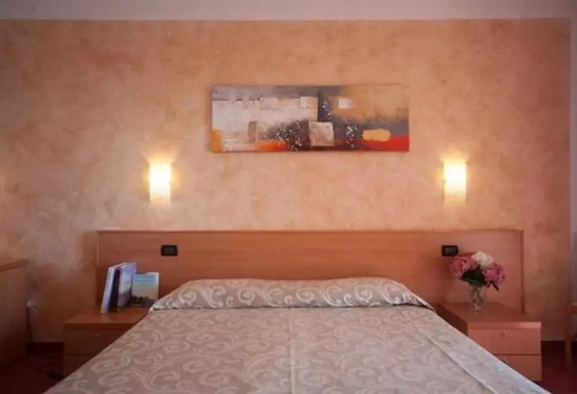 Fotos del hotel Albergo Suisse Bellevue:  19