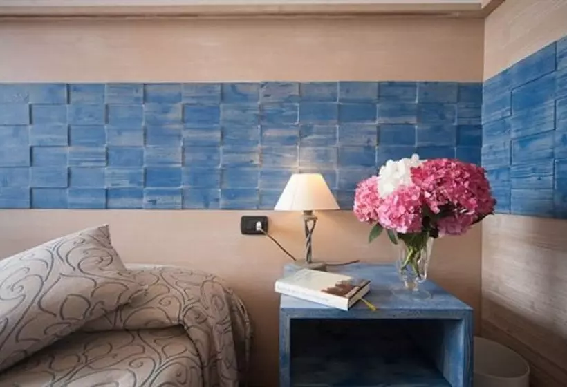 Fotos del hotel Albergo Suisse Bellevue:  24