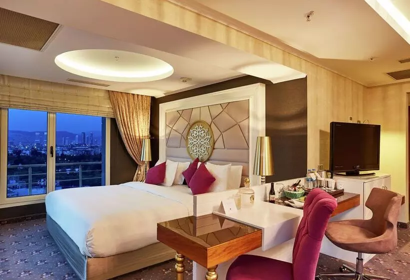 Fotos del hotel Doubletree By Hilton Izmir  Alsancak:  20
