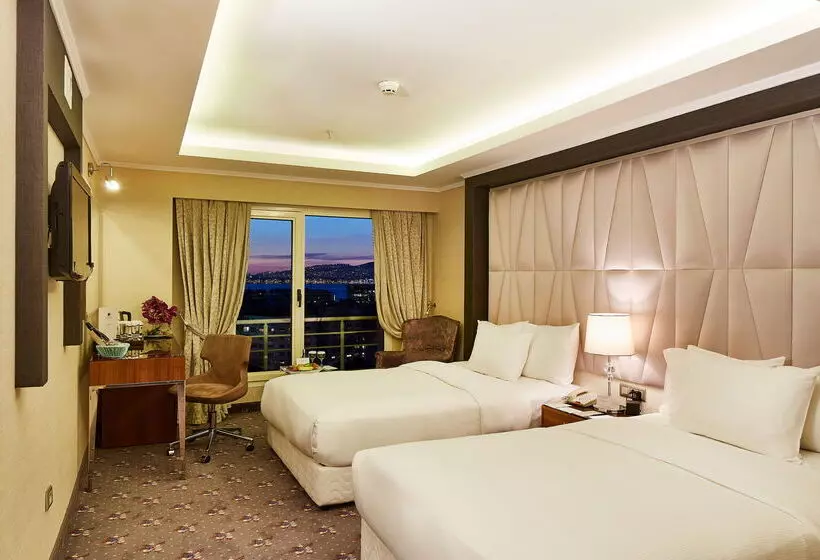 Fotos del hotel Doubletree By Hilton Izmir  Alsancak:  11