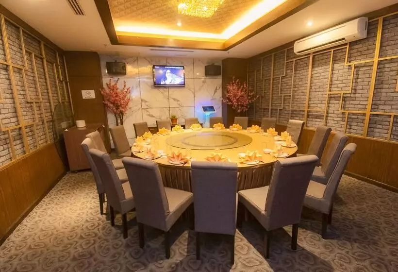 Fotos del hotel Kinta Riverfront Hotel & Suites:  5