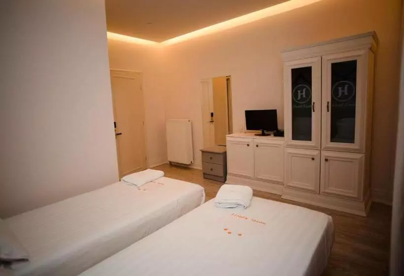 Fotos del hotel Konti:  7
