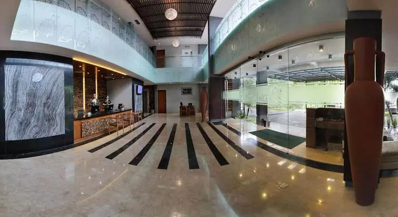 Fotos del hotel Oak Tree Emerald Semarang Managed By Ascott Limited:  4