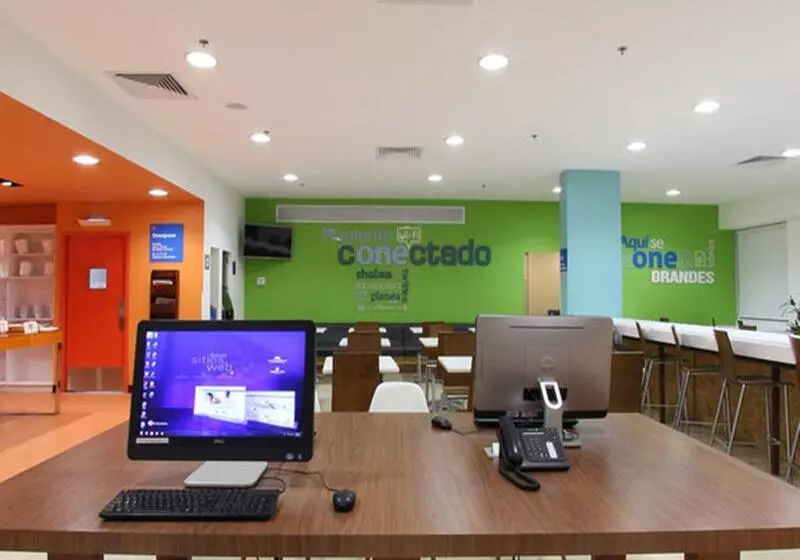 Fotos del hotel One Salina Cruz:  2
