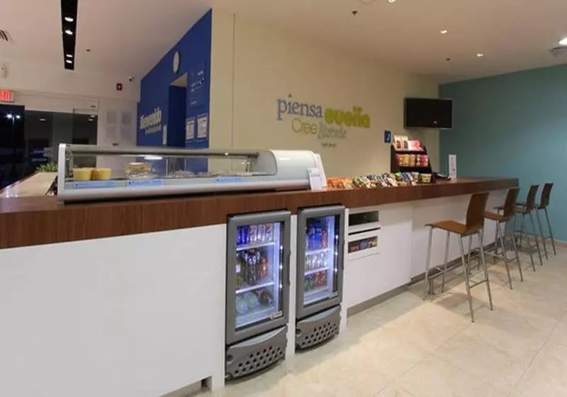 Fotos del hotel One Salina Cruz:  5