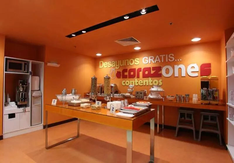 Fotos del hotel One Salina Cruz:  16