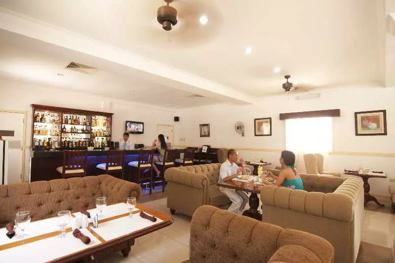 Fotos del hotel Panglao Regents Park Resort:  10