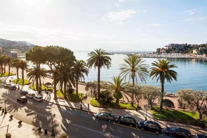 Fotos del hotel Vesuvio:  15