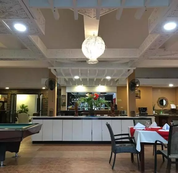 Fotos del hotel Anda White Beach Resort:  21