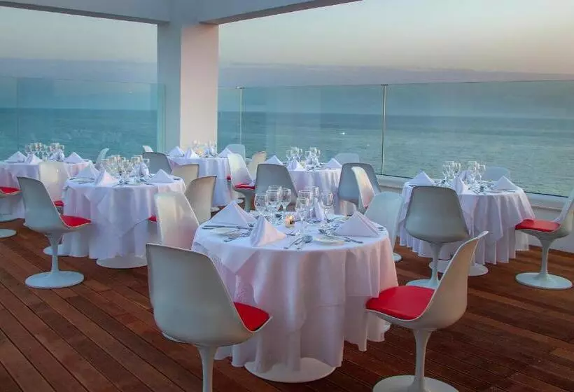 Fotos del hotel King Evelthon Beach Hotel & Resort:  12