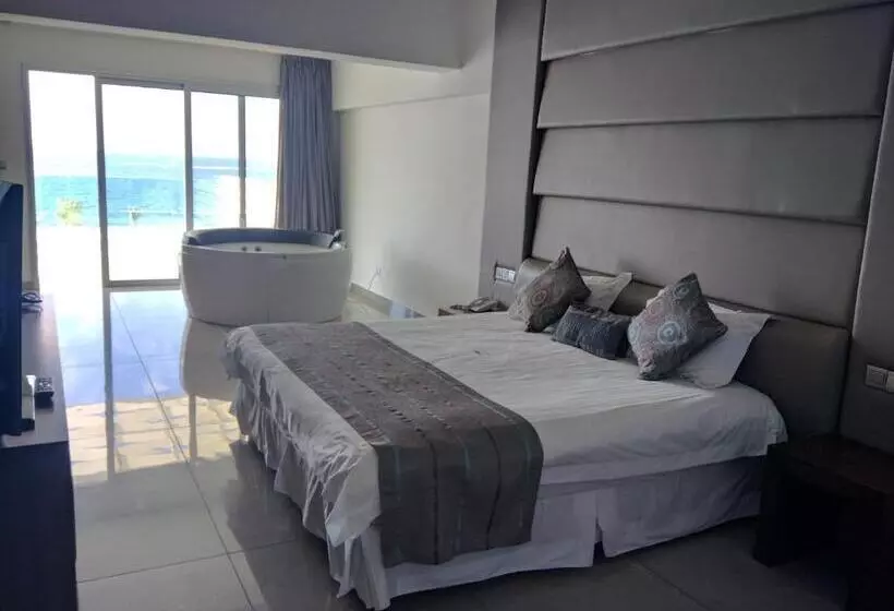 Fotos del hotel King Evelthon Beach Hotel & Resort:  21