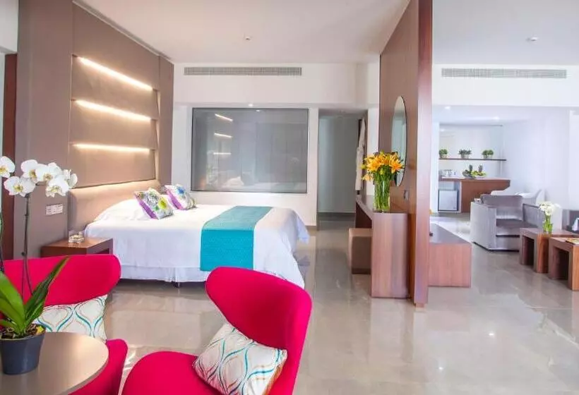 Fotos del hotel King Evelthon Beach Hotel & Resort:  16