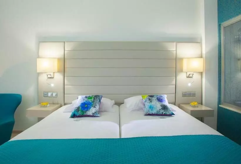 Fotos del hotel King Evelthon Beach Hotel & Resort:  15