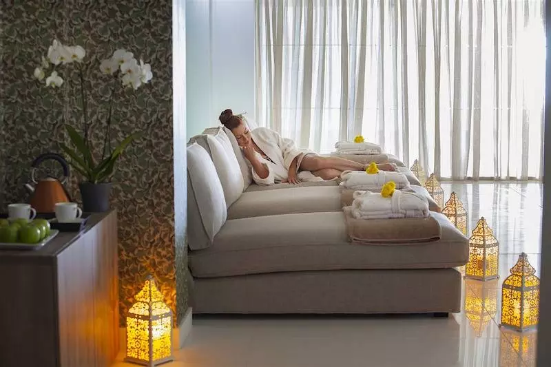 Fotos del hotel King Evelthon Beach Hotel & Resort:  4