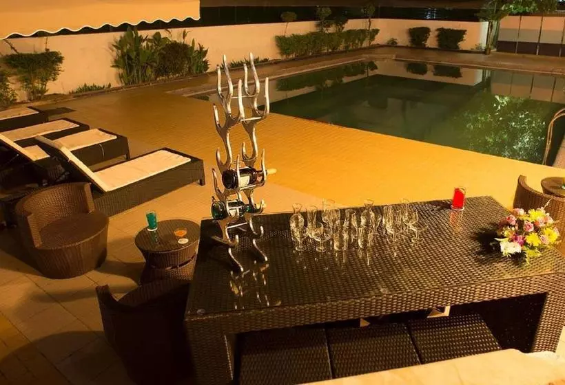 Fotos del hotel Golden Tulip Udaipur:  7