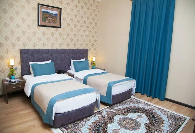 Fotos del hotel Nemi De Luxe:  20