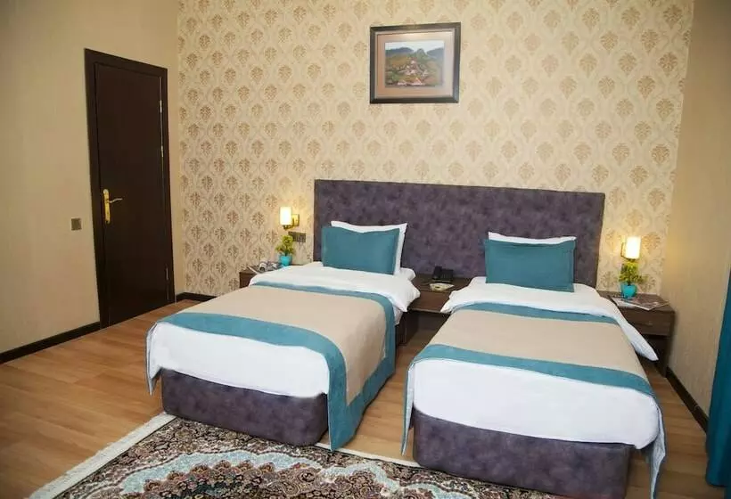 Fotos del hotel Nemi De Luxe:  21