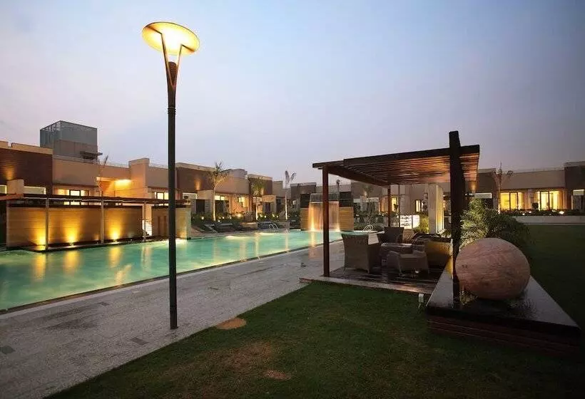 Fotos del hotel Keys Resort Oodles  Chattarpur, Delhi:  13