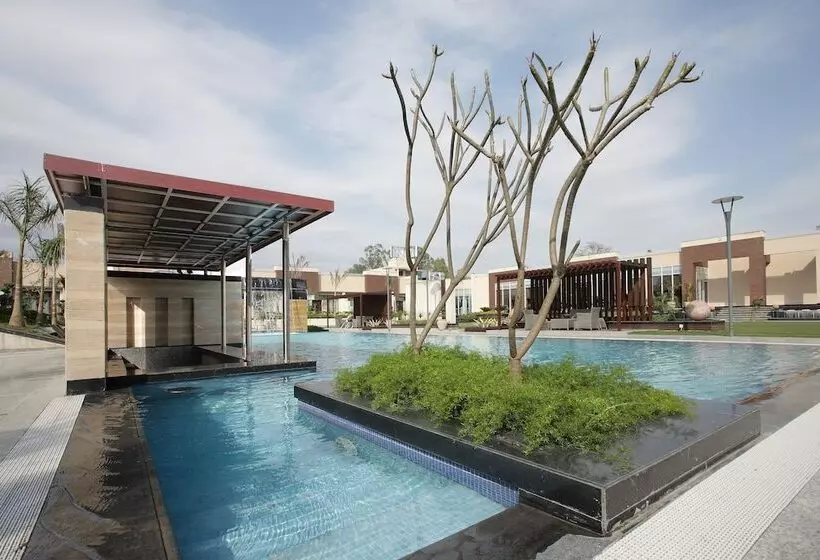 Keys Resort Oodles  Chattarpur, Delhi