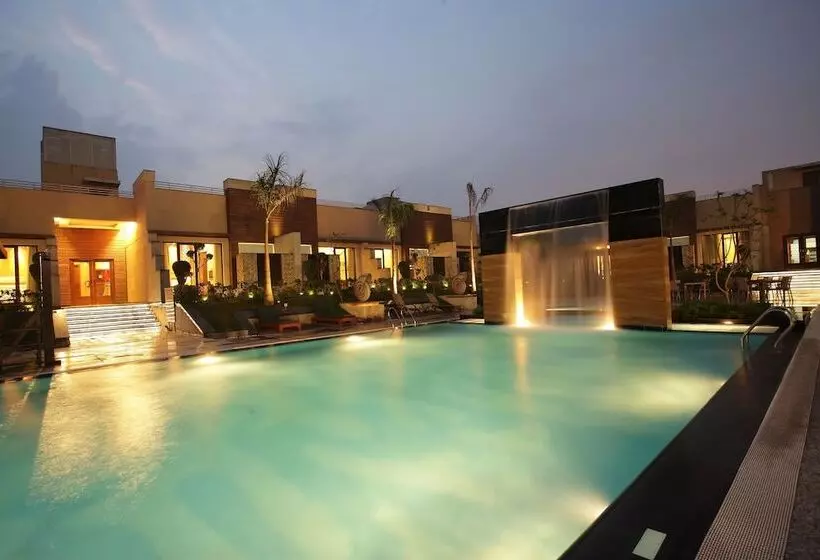 Fotos del hotel Keys Resort Oodles  Chattarpur, Delhi:  15