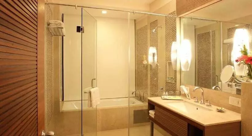 Fotos del hotel Keys Resort Oodles  Chattarpur, Delhi:  5