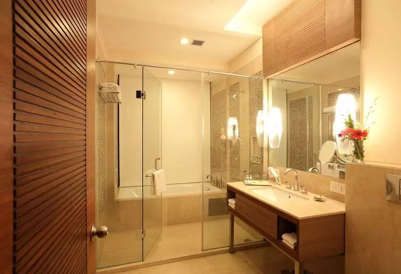 Fotos del hotel Keys Resort Oodles  Chattarpur, Delhi:  11