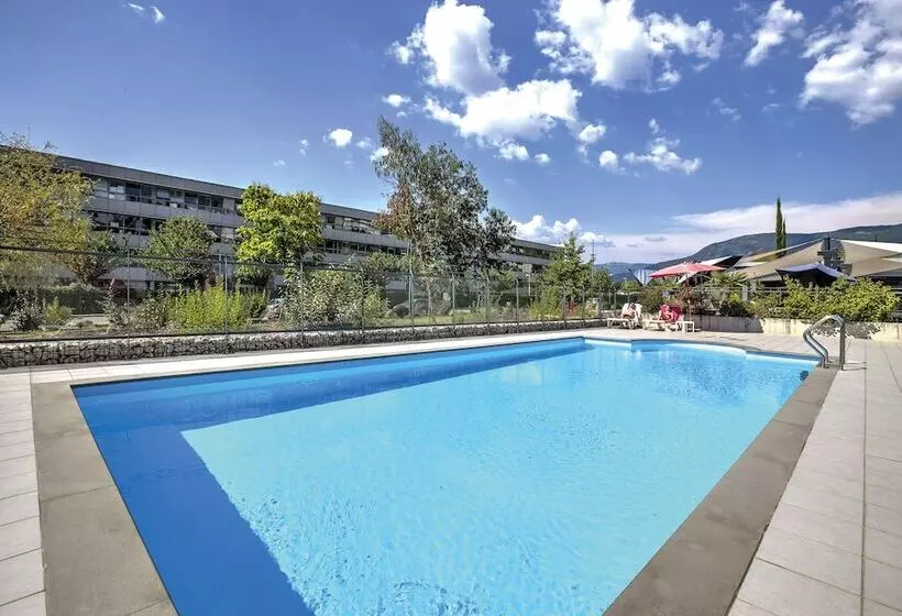 Fotos del hotel Appart City Confort Grenoble Inovallée:  2