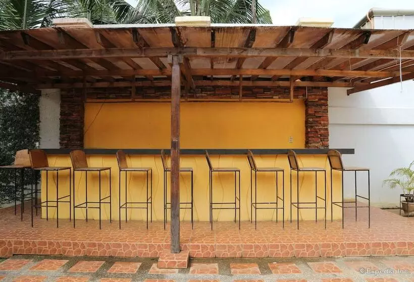 Fotos del hotel Villa Manuel Tourist Inn:  10