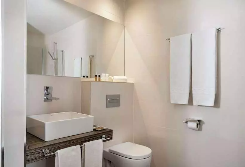 Fotos del hotel Air Rooms Madrid Airport By Premium Traveller:  40
