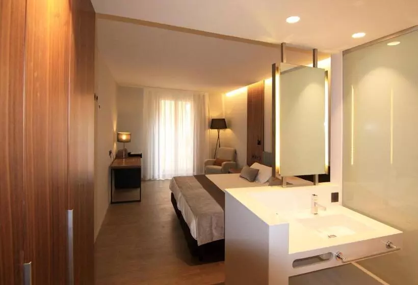 Fotos del hotel Raval De La Mar:  6