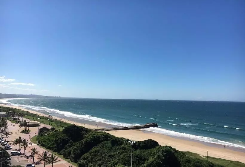 Fotos del hotel Belaire Suites:  9