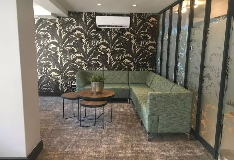 Fotos del hotel Belaire Suites:  3