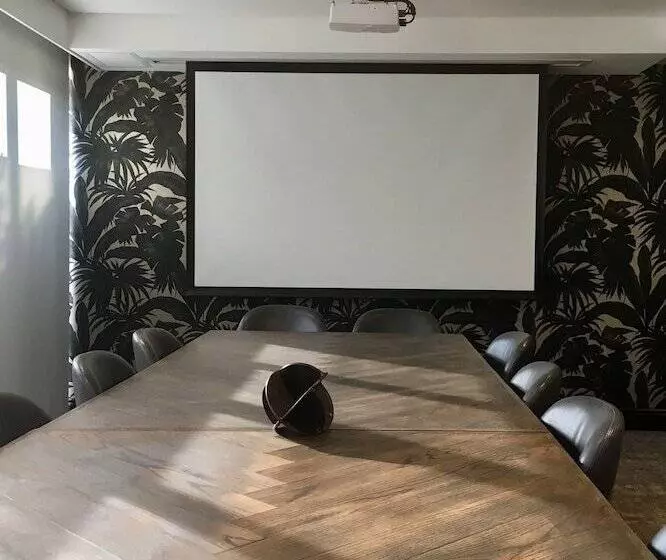 Fotos del hotel Belaire Suites:  7