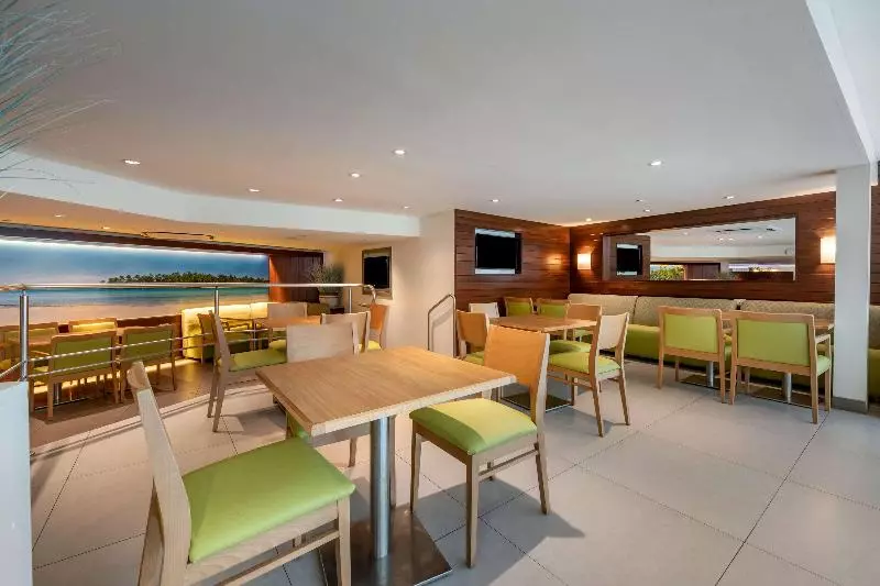 Fotos del hotel Best Western Plus Condado Palm Inn:  19