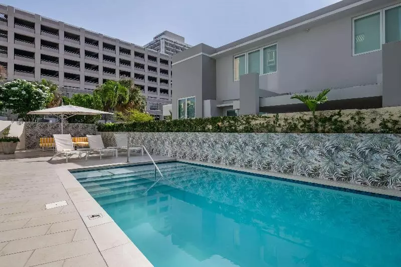 Fotos del hotel Best Western Plus Condado Palm Inn:  2