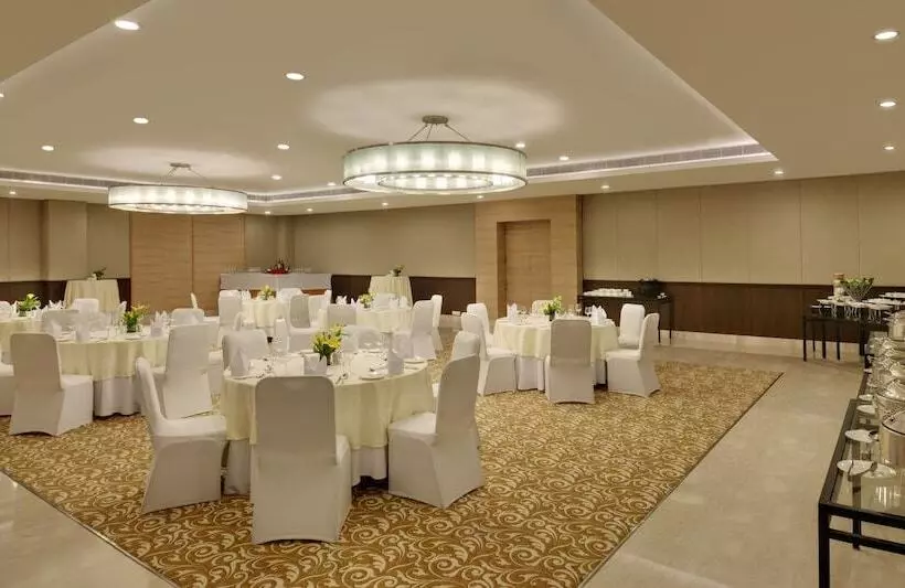 Fotos del hotel Four Points By Sheraton New Delhi, Airport Highway:  25