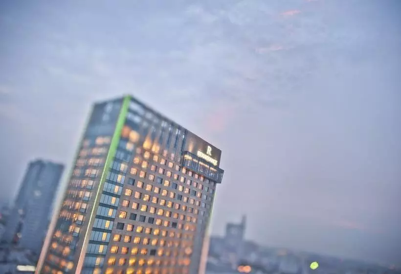 Fotos del hotel Renaissance Shanghai Caohejing:  7