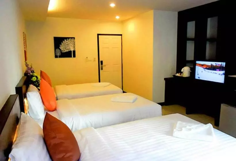 Fotos del hotel The Three By Apk:  15