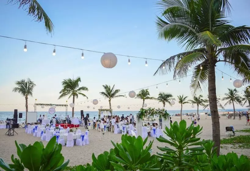Fotos del hotel Holiday Beach Danang Hotel & Resort:  7