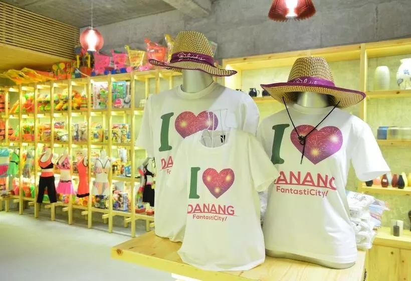 Fotos del hotel Holiday Beach Danang Hotel & Resort:  6